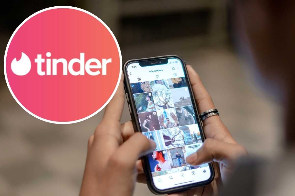 ragazza con smartphone in mano e logo tinder