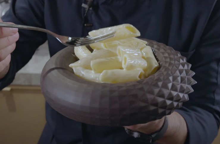 piatto di penne in bianco